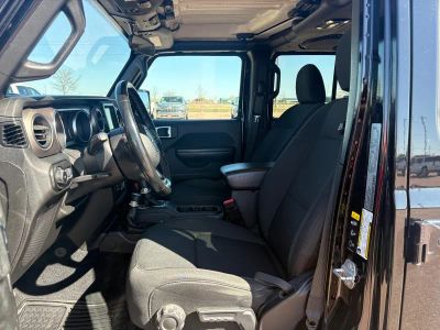 2020 Jeep Wrangler Unlimited — photo 9 view