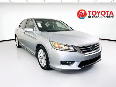 2014 Honda Accord Sedan EX-L in Silver — front three-quarter view