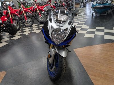 2026 Suzuki GSX-R750 — rear three-quarter view