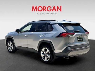 2020 Toyota RAV4 — detail view