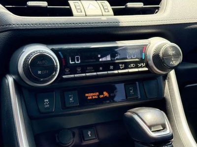2020 Toyota RAV4 — photo 33 view
