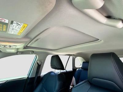 2020 Toyota RAV4 — photo 26 view