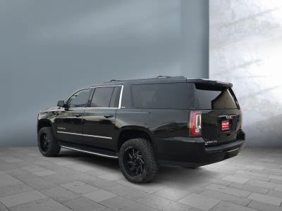 2017 GMC Yukon XL - Photo 4