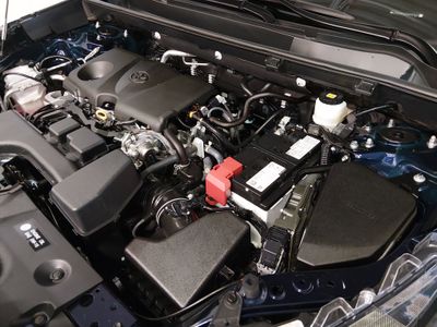 2025 Toyota RAV4 - Photo 9