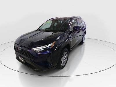 2025 Toyota RAV4 - Photo 3