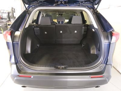 2025 Toyota RAV4 - Photo 11