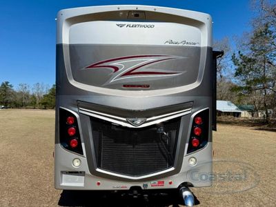 2023 Fleetwood Pace Arrow - Photo 23