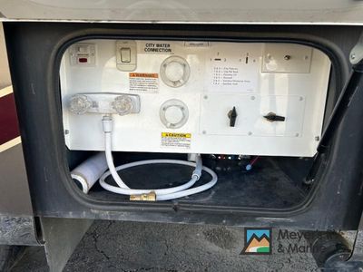 2019 Entegra Coach Qwest - Photo 10