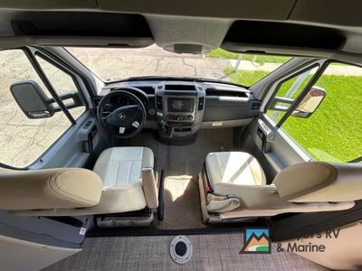 2019 Entegra Coach Qwest - Photo 16