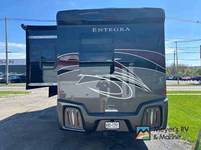 2019 Entegra Coach Qwest - Photo 6
