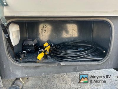 2019 Entegra Coach Qwest - Photo 5