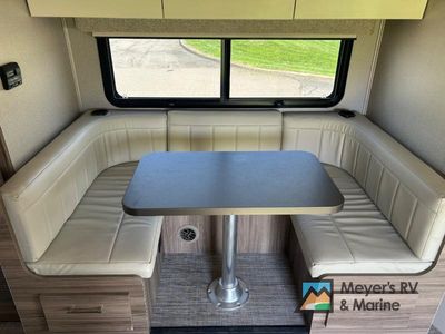 2019 Entegra Coach Qwest - Photo 22