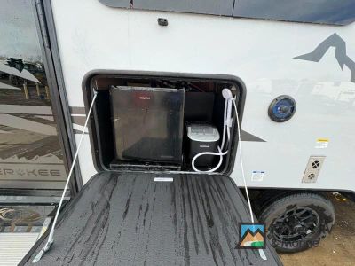2025 Forest River RV Cherokee Grey Wolf Black Label - Photo 6
