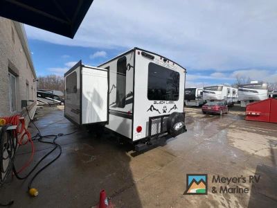 2025 Forest River RV Cherokee Grey Wolf Black Label - Photo 4