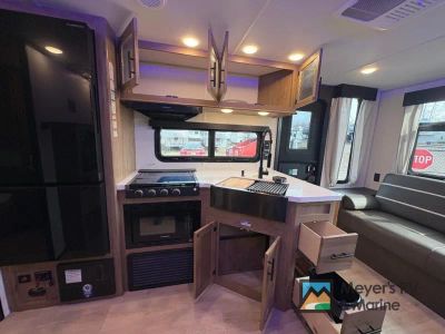 2025 Forest River RV Cherokee Grey Wolf Black Label - Photo 16