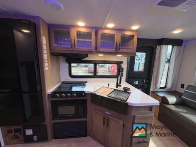 2025 Forest River RV Cherokee Grey Wolf Black Label - Photo 15