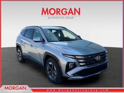2026 Hyundai TUCSON SEL in Shimmering Silver — front three-quarter view