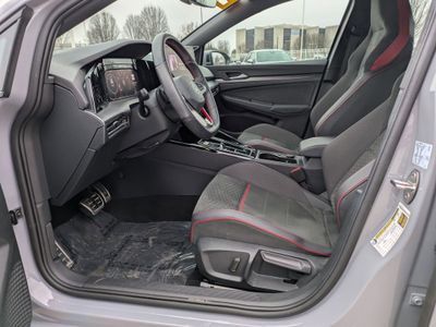 2025 Volkswagen Golf GTI - Photo 14