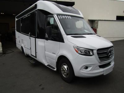 2022 Leisure Travel Vans UNITY - Photo 1