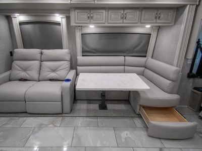 2026 Holiday Rambler Endeavor - Photo 10