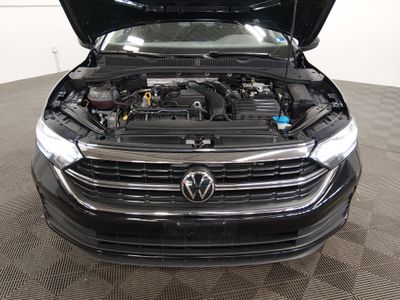 2024 Volkswagen Jetta — photo 9 view