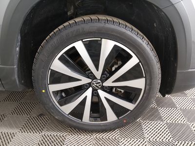 2024 Volkswagen Taos - Photo 10