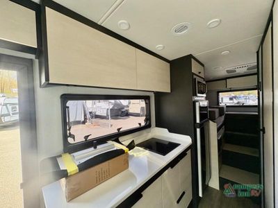 2026 Tiffin Motorhomes Open Trail - Photo 11