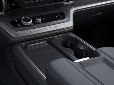 2026 Ford Expedition - Photo 15