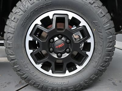 2025 Toyota Tacoma i-FORCE MAX TRD Off-Road i-FORCE MAX Truck Double Cab — photo 14 view