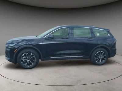 2026 Lincoln Nautilus — side profile view