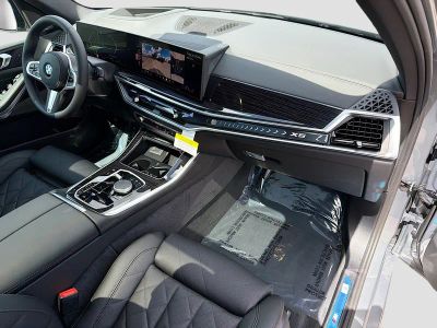 2026 BMW X5 — photo 14 view