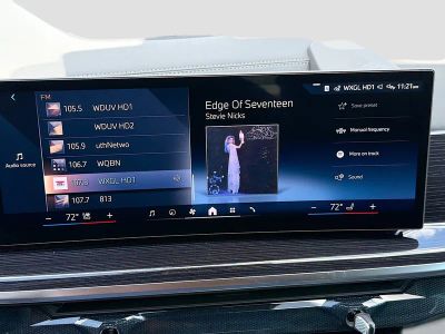 2026 BMW X5 — photo 32 view