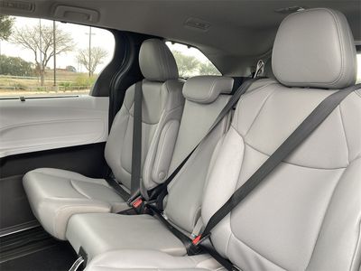 2026 Toyota Sienna - Photo 3