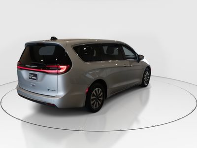2023 Chrysler Pacifica - Photo 7