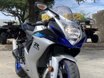 2026 Suzuki GSX-R600 - Photo 9