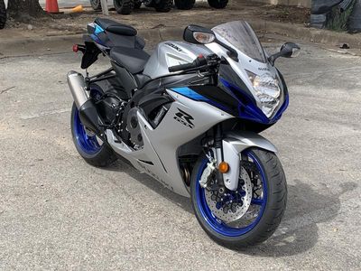 2026 Suzuki GSX-R600 - Photo 1