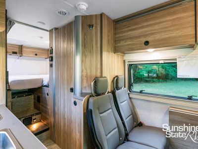 2026 Winnebago Ekko - Photo 4