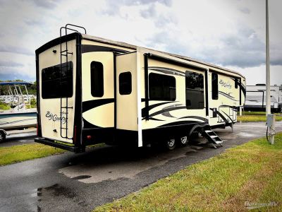 2018 Heartland Big Country — side profile view