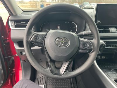 2024 Toyota RAV4 - Photo 19