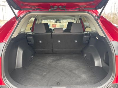 2024 Toyota RAV4 - Photo 17