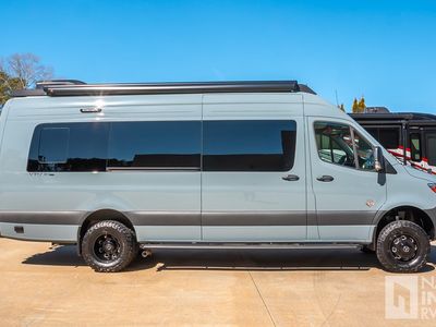 2026 Ogv Luxury Coach V-Tour - Photo 3