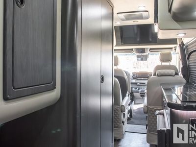 2026 Ogv Luxury Coach V-Tour - Photo 13