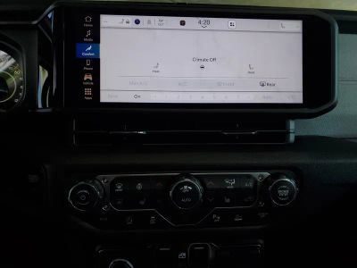 2026 Jeep Wrangler — photo 27 view