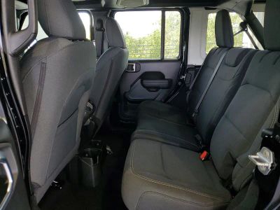 2026 Jeep Wrangler — photo 9 view