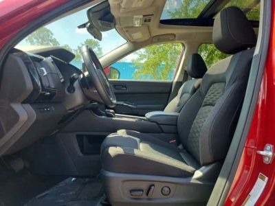 2023 Nissan Pathfinder — photo 8 view