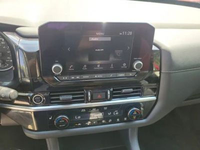 2023 Nissan Pathfinder — photo 15 view