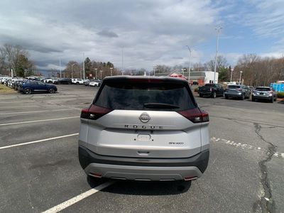2023 Nissan Rogue SV - Photo 6