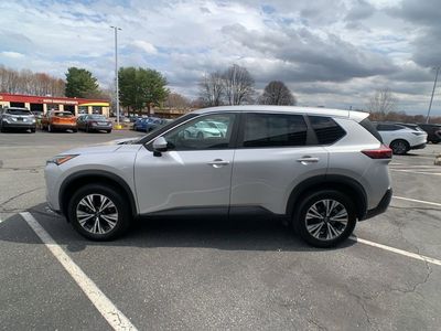 2023 Nissan Rogue SV - Photo 8