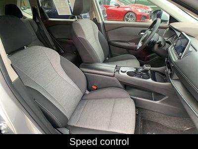 2023 Nissan Rogue SV - Photo 29