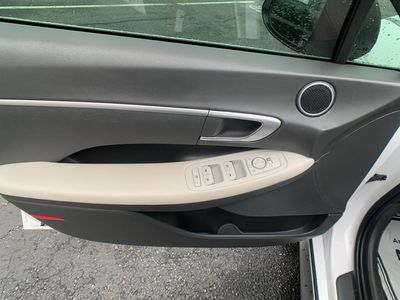 2023 Nissan Rogue SV - Photo 42